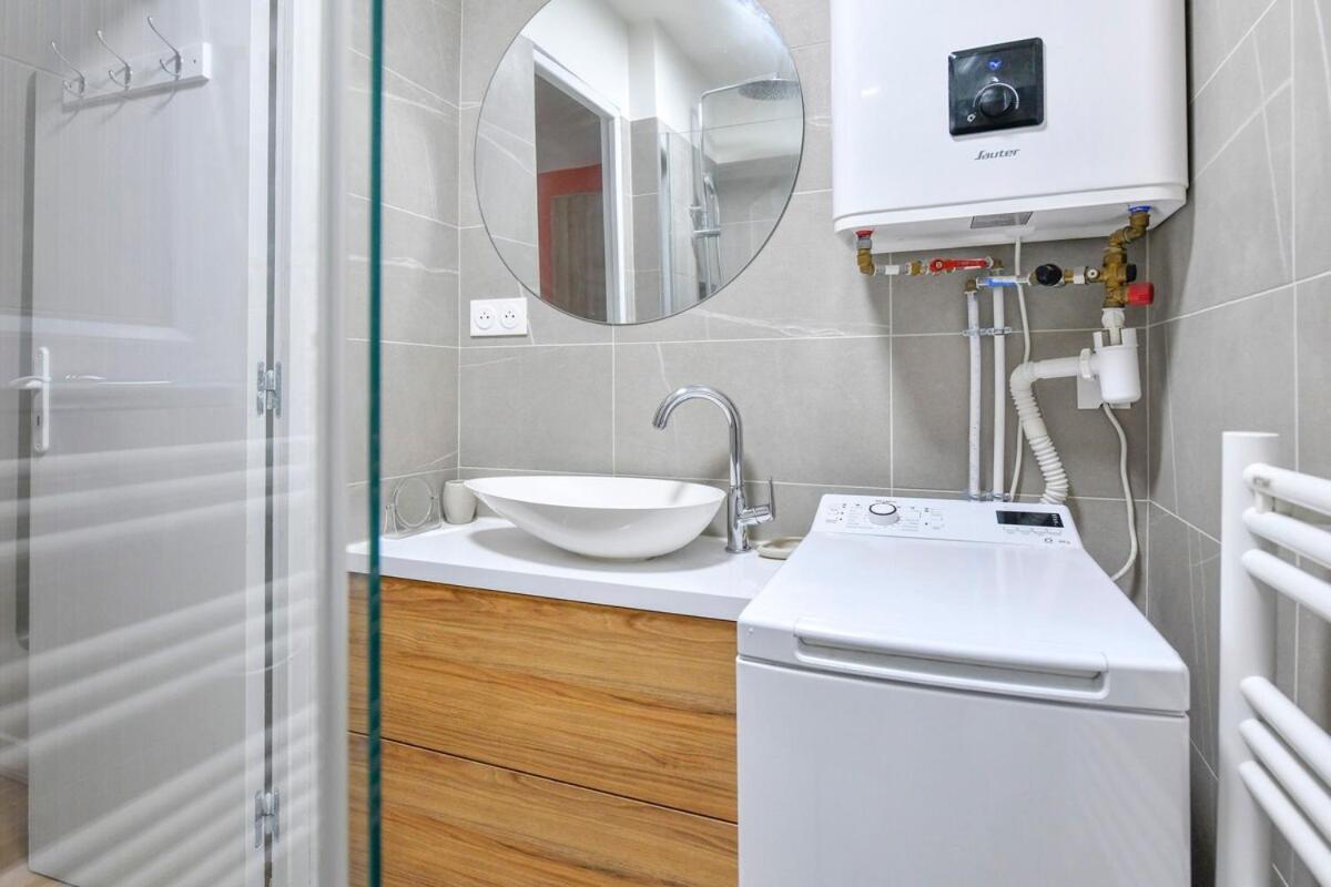 Beverage & Food Spots Appartement *
